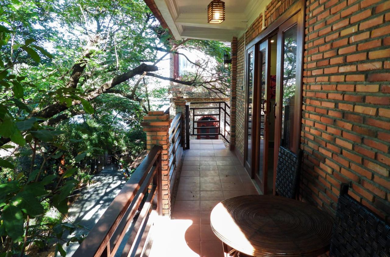 Bamboo Bungalow Kampot Buitenkant foto