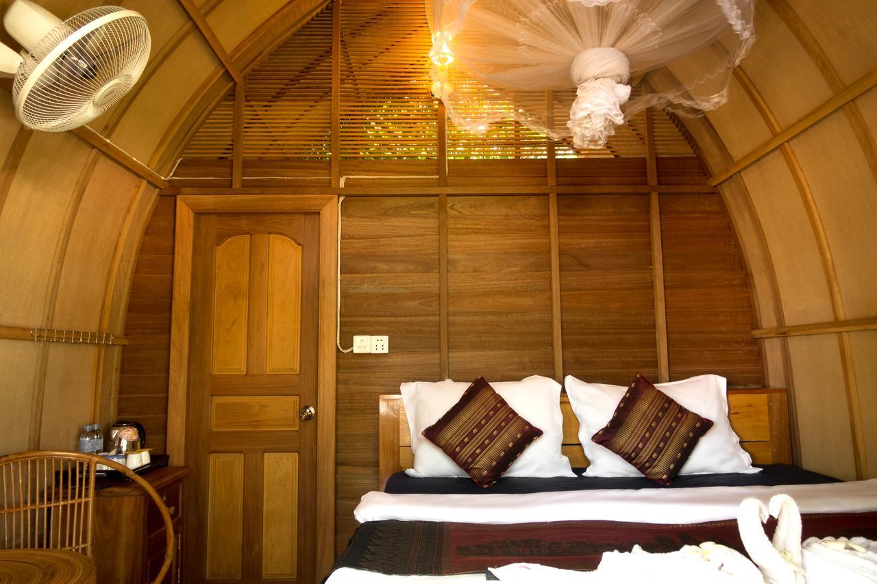 Bamboo Bungalow Kampot Buitenkant foto