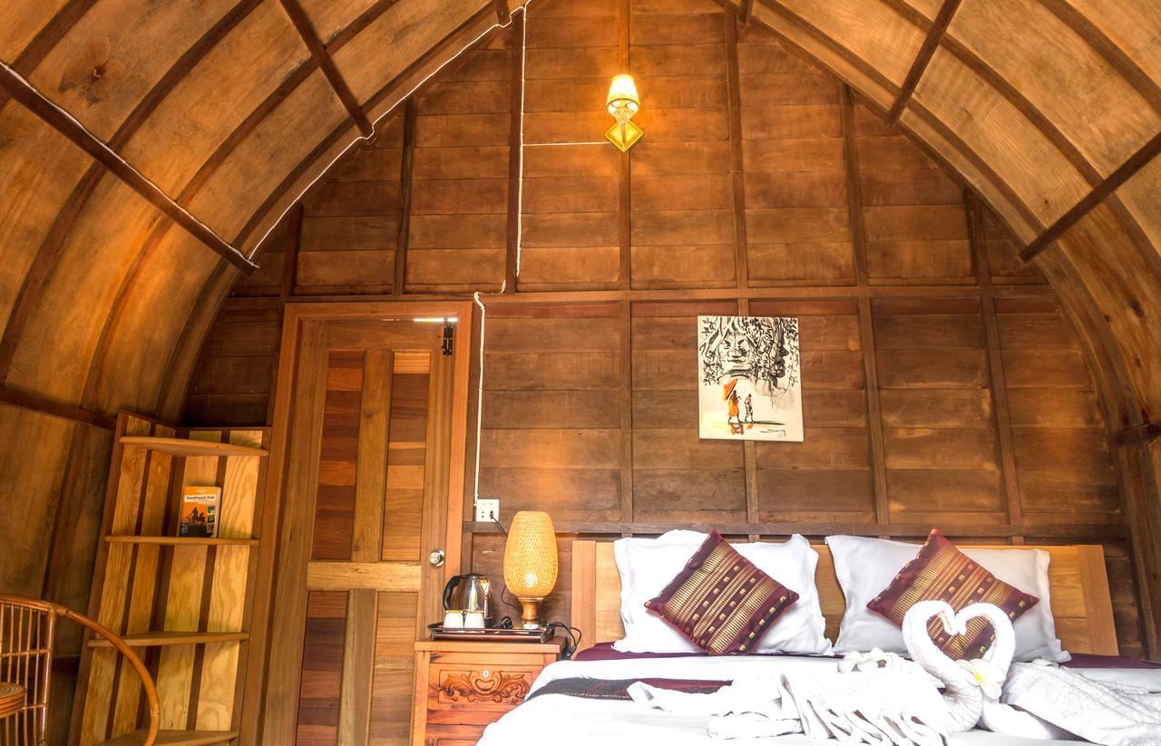 Bamboo Bungalow Kampot Buitenkant foto